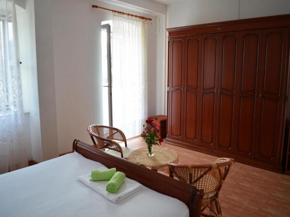Holiday Home Carevic Gornja Brela Exterior foto